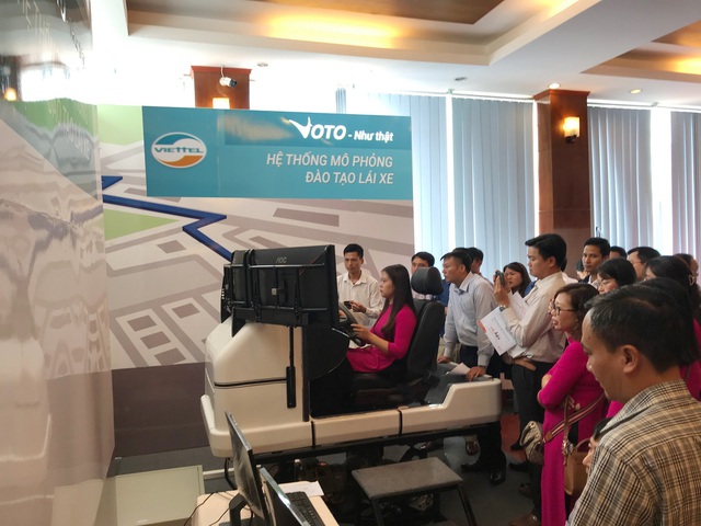 Lần đầu tiên Việt Nam có hệ thống mô phỏng đào tạo lái xe ô tô chuẩn quốc tế do Viettel sản xuất